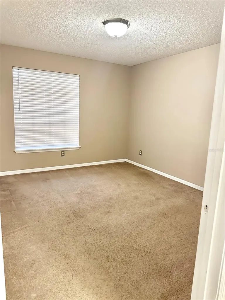 1055 S Hiawassee Road Orlando FL 32835