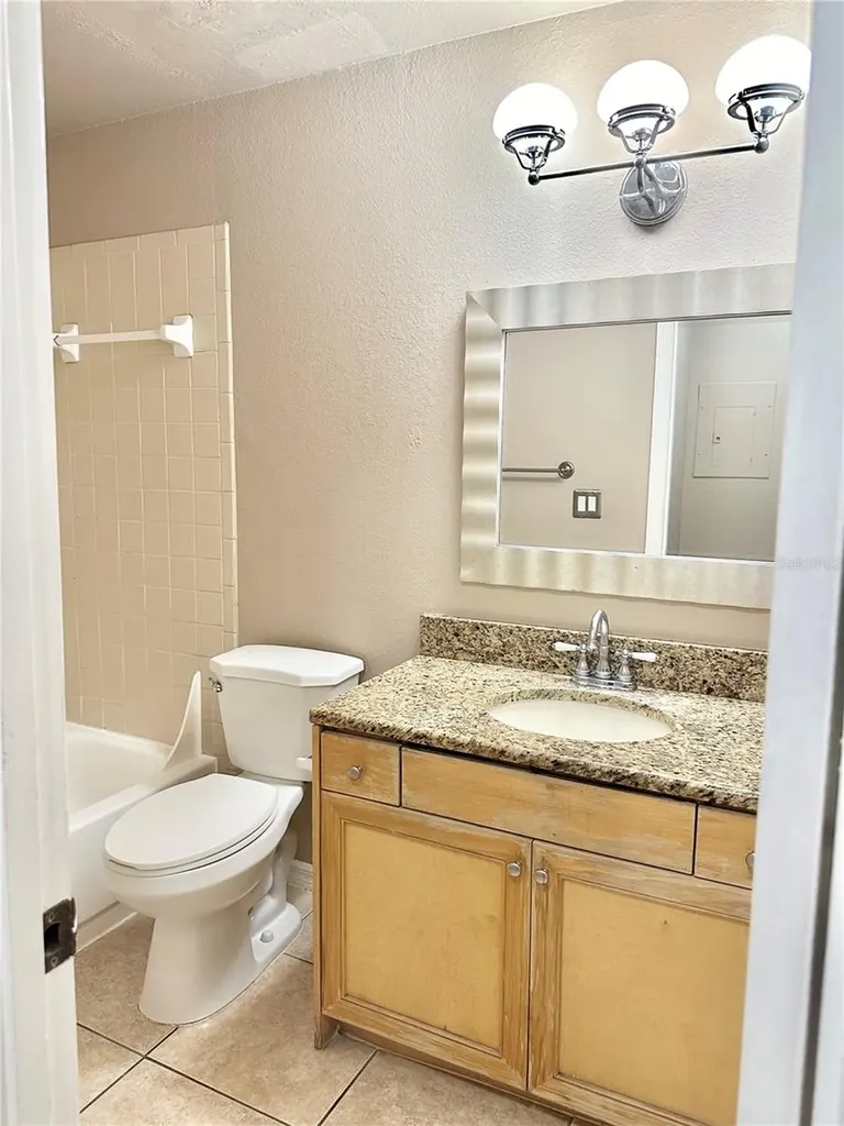1055 S Hiawassee Road Orlando FL 32835