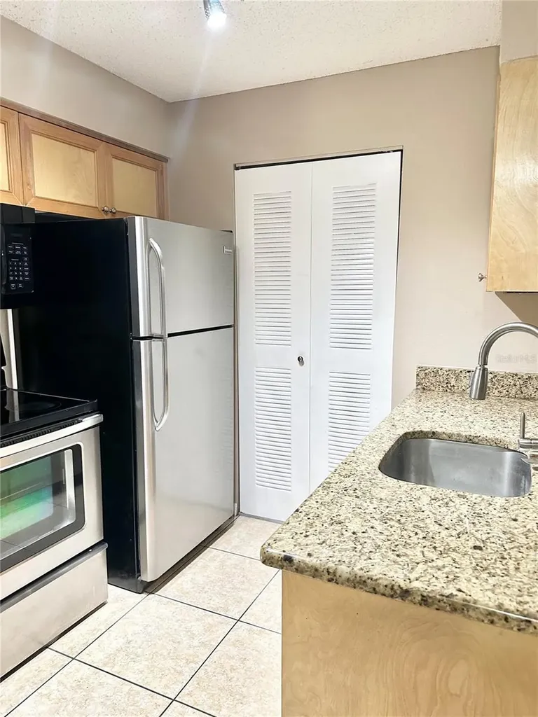1055 S Hiawassee Road Orlando FL 32835