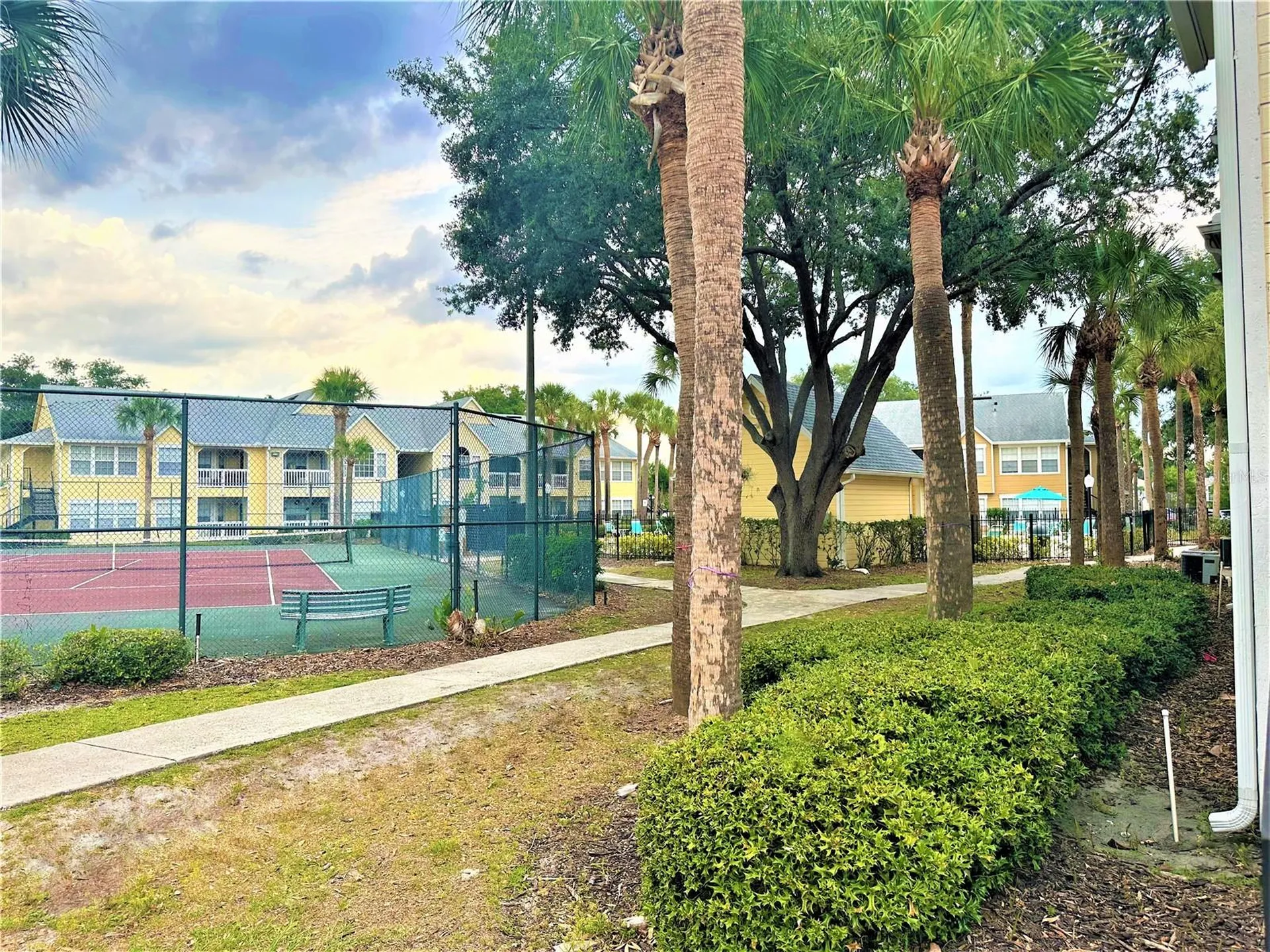1055 S Hiawassee Road Orlando FL 32835