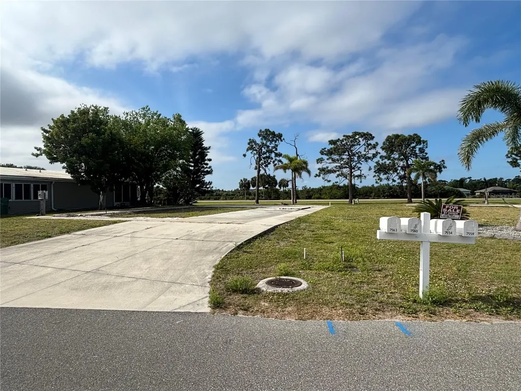 7560 Danvers Port Charlotte FL 33981