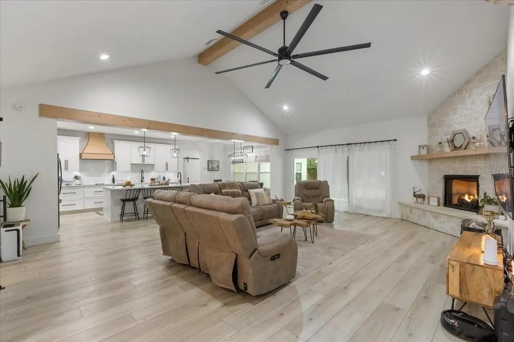 9061 Katherine Way Fanning Springs FL 32693