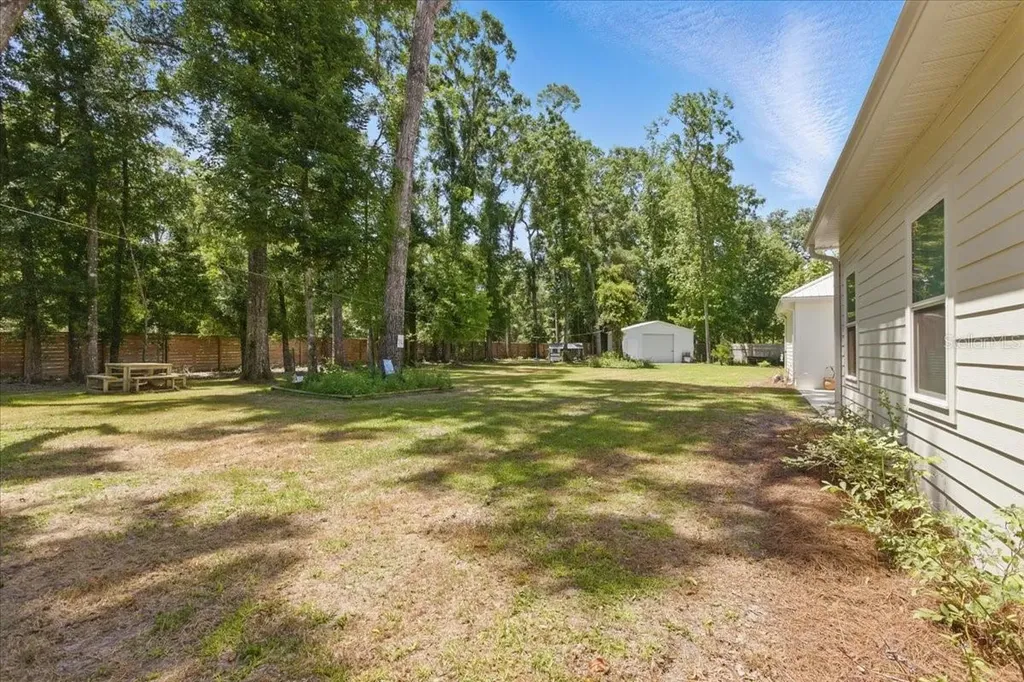 9061 Katherine Way Fanning Springs FL 32693