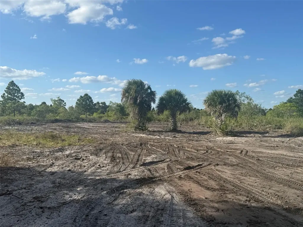 16219 NW 282nd Street Okeechobee FL 34972