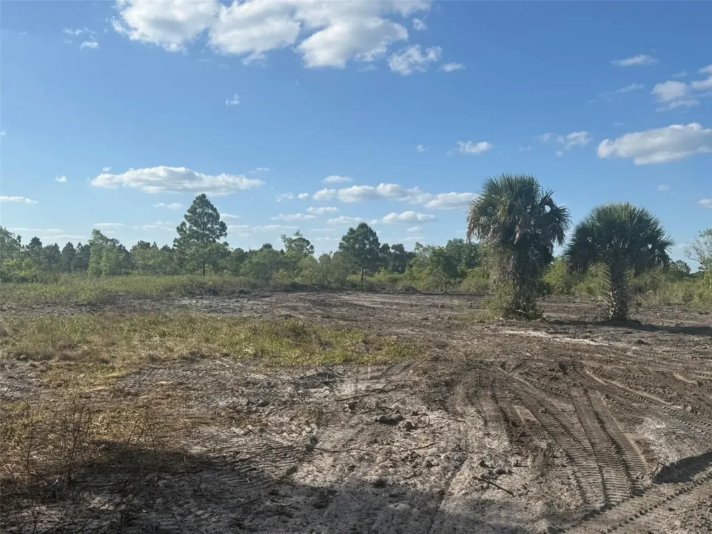 16219 NW 282nd Street Okeechobee FL 34972