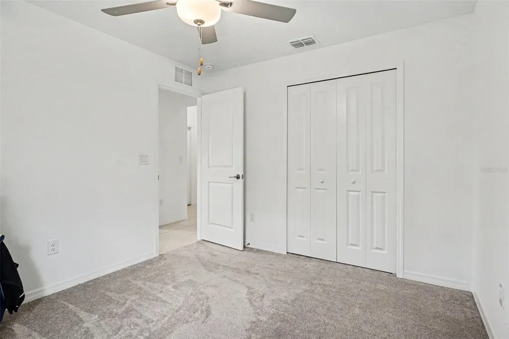 1863 Yellow Trail Lakeland FL 33801