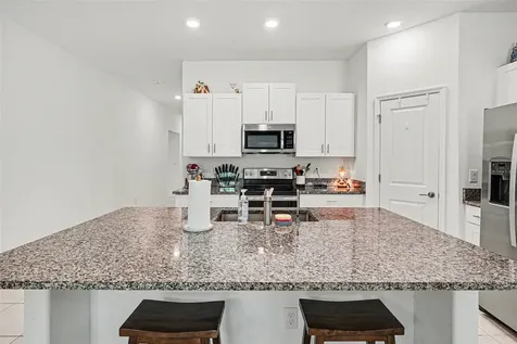 1863 Yellow Trail Lakeland FL 33801