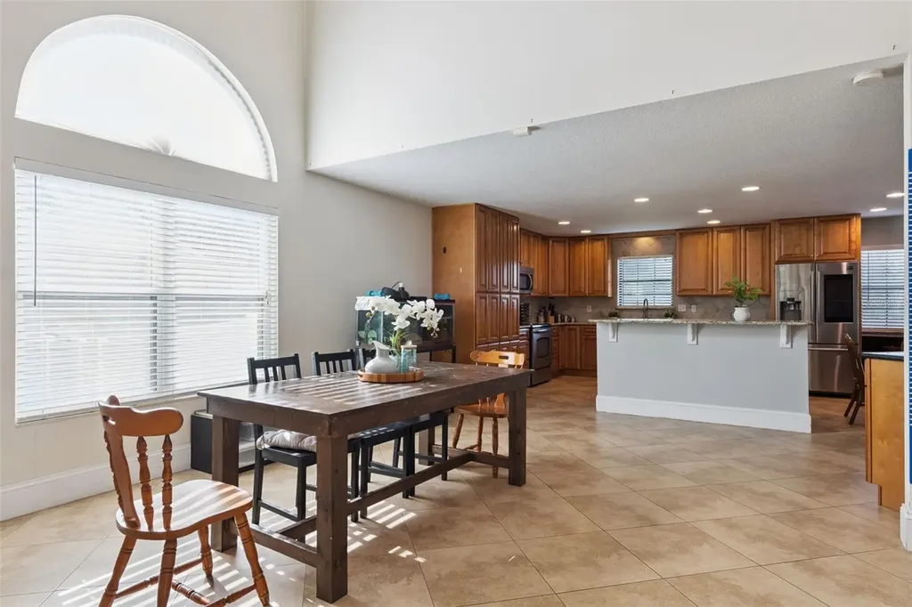 1458 Royal Circle Apopka FL 32703