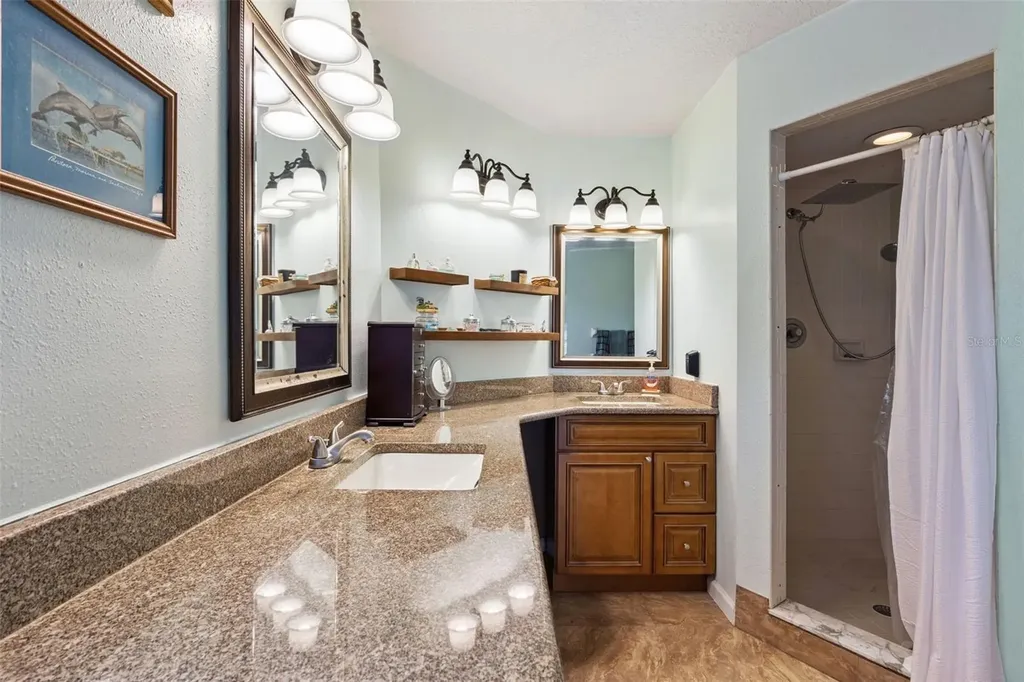 1458 Royal Circle Apopka FL 32703