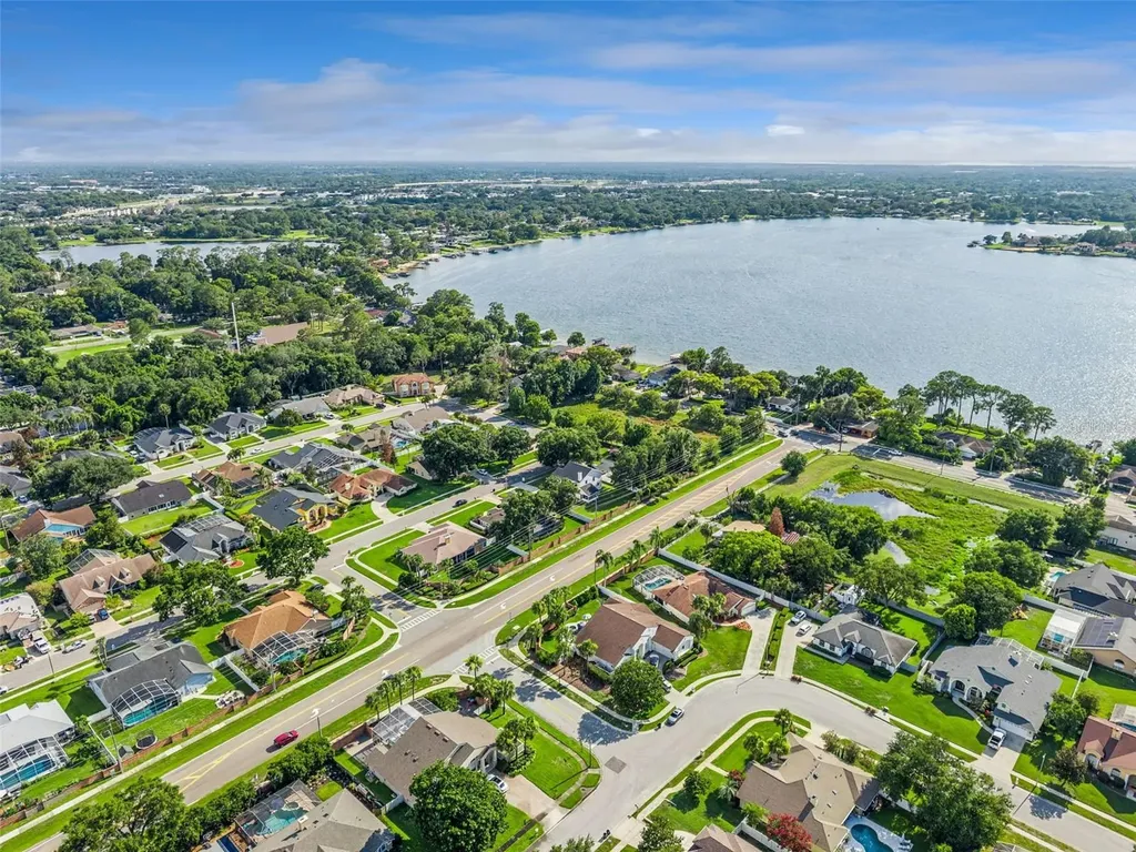 1458 Royal Circle Apopka FL 32703
