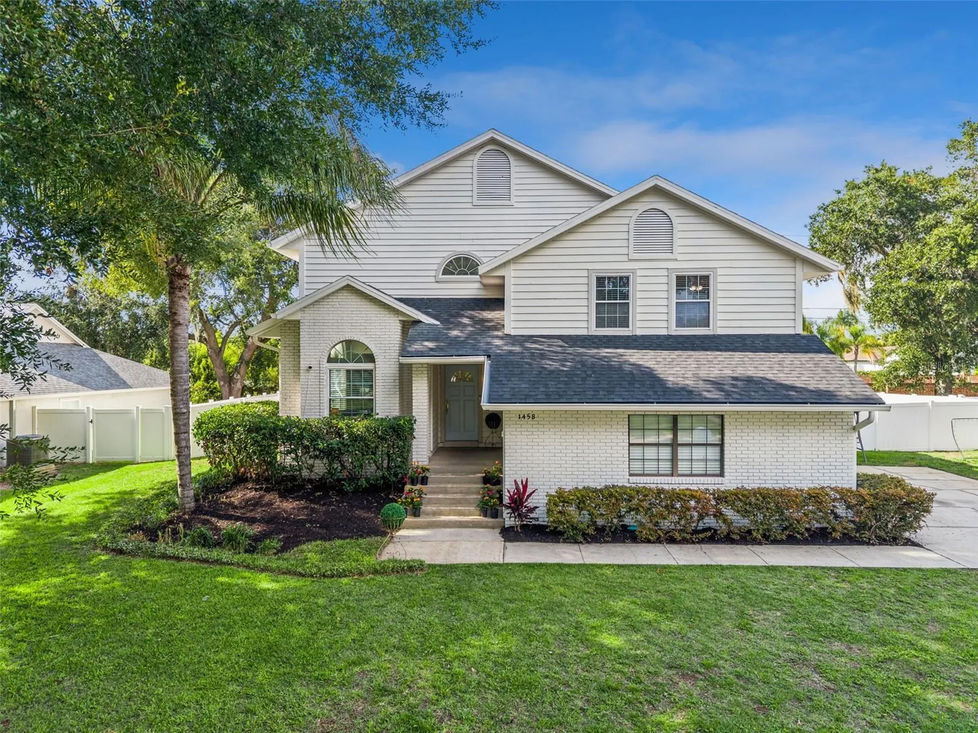 1458 Royal Circle Apopka FL 32703