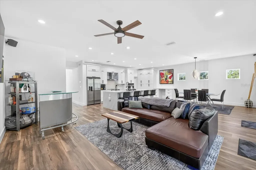 7301 S Elliott Street Tampa FL 33616
