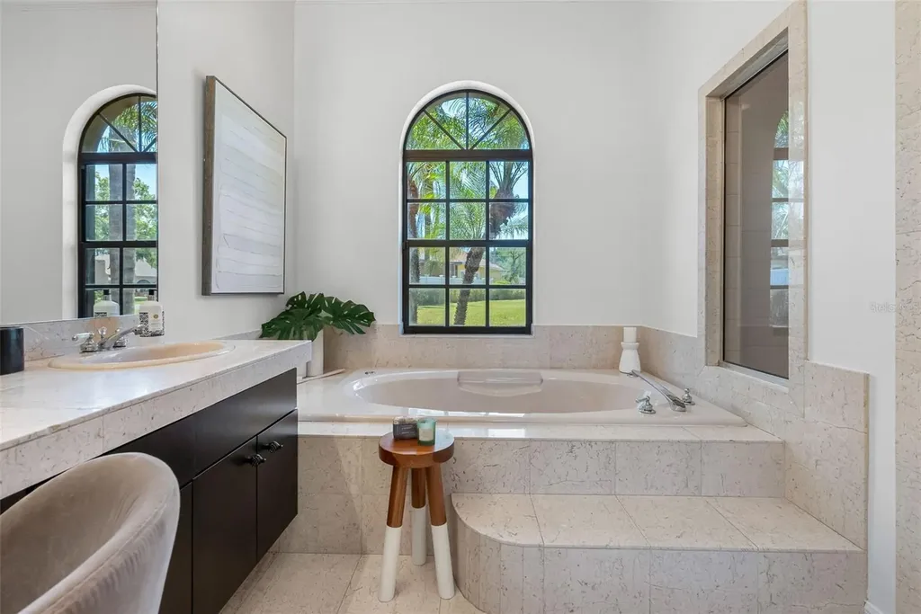304 Lake Kell Court Lutz FL 33549