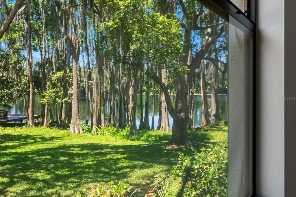 304 Lake Kell Court Lutz FL 33549