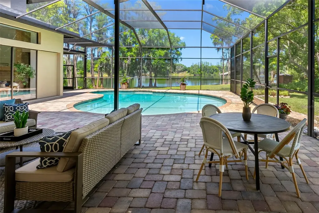 304 Lake Kell Court Lutz FL 33549