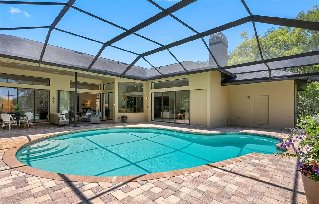 304 Lake Kell Court Lutz FL 33549