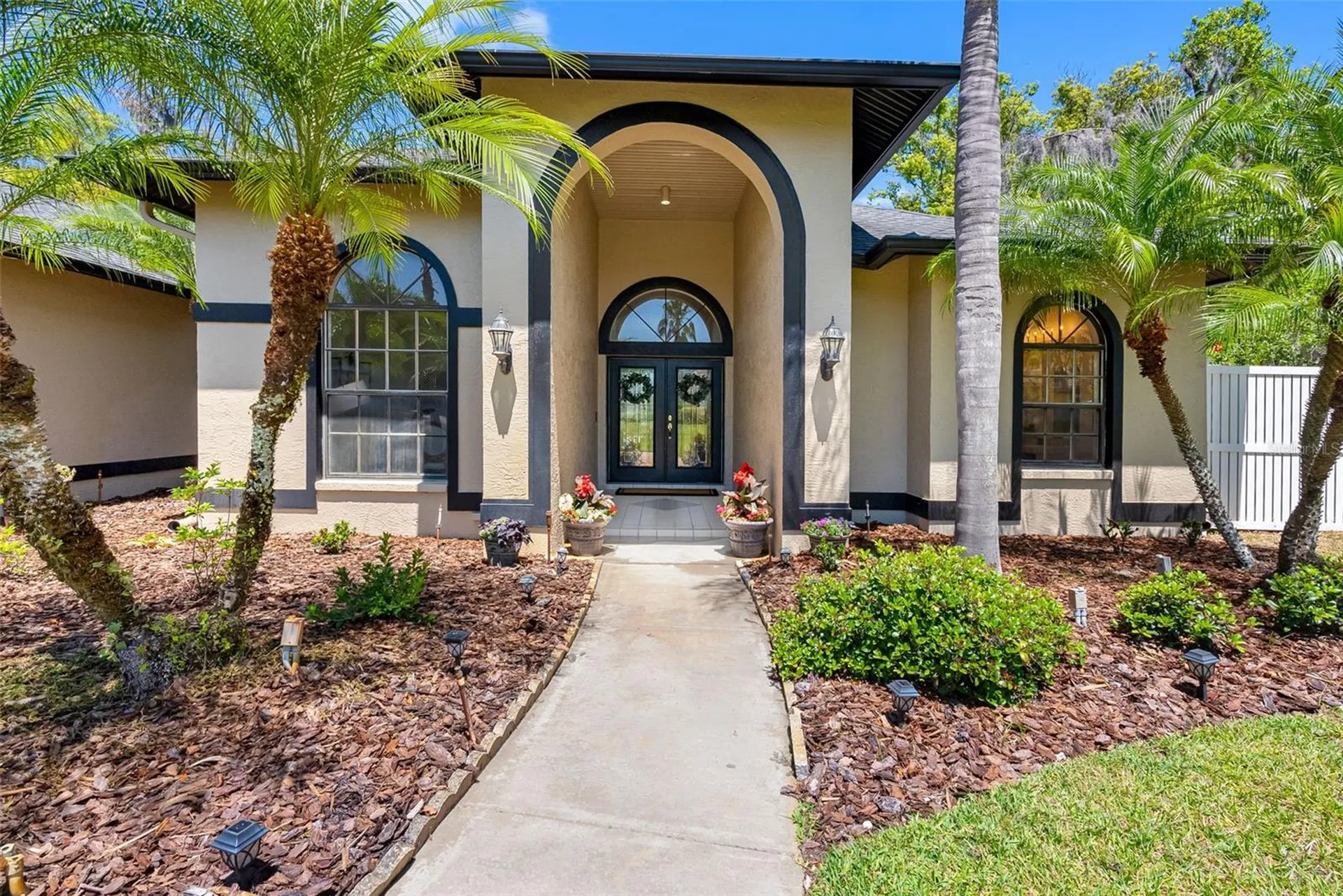 304 Lake Kell Court Lutz FL 33549