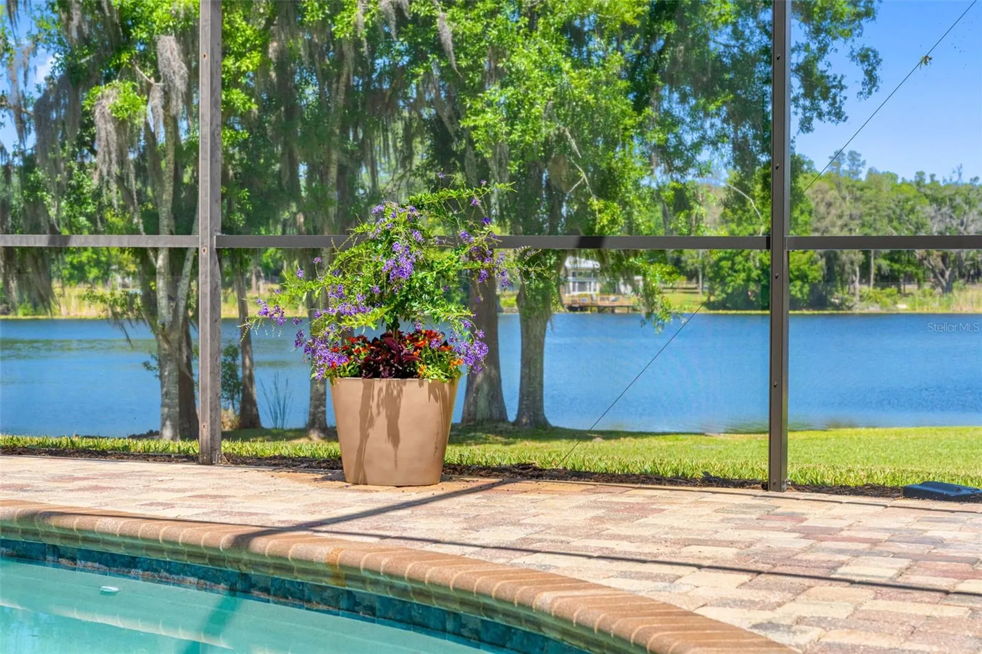 304 Lake Kell Court Lutz FL 33549