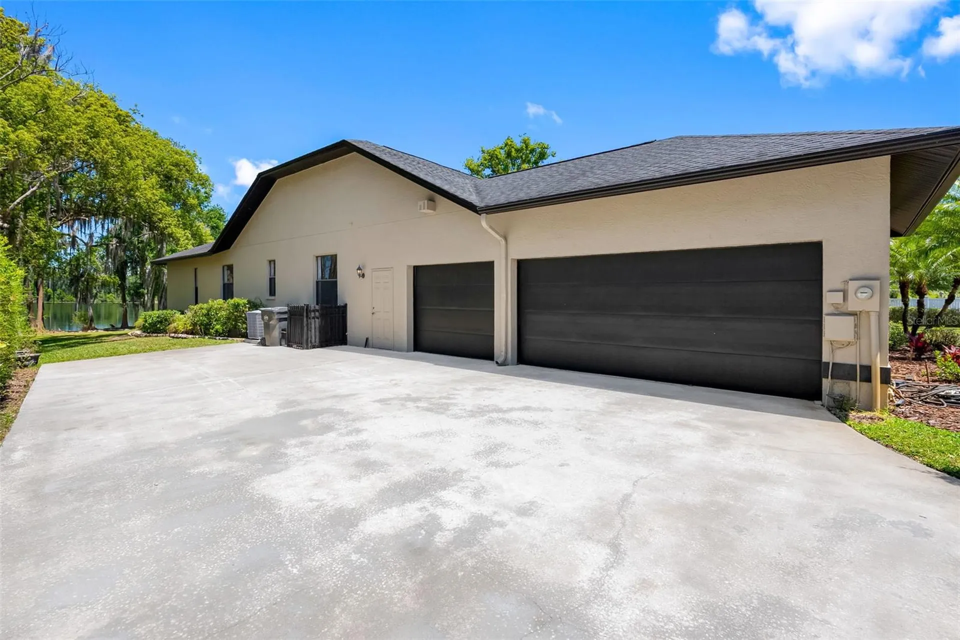 304 Lake Kell Court Lutz FL 33549