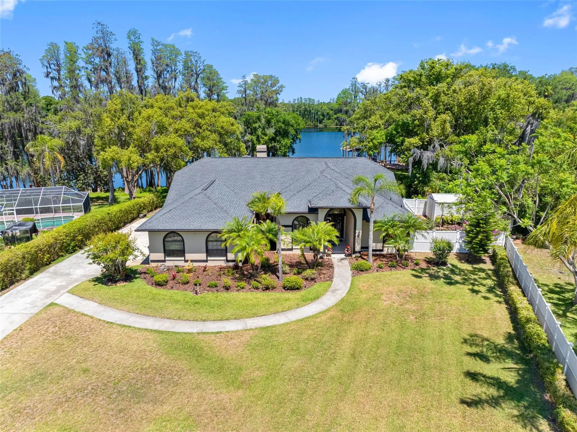 304 Lake Kell Court Lutz FL 33549