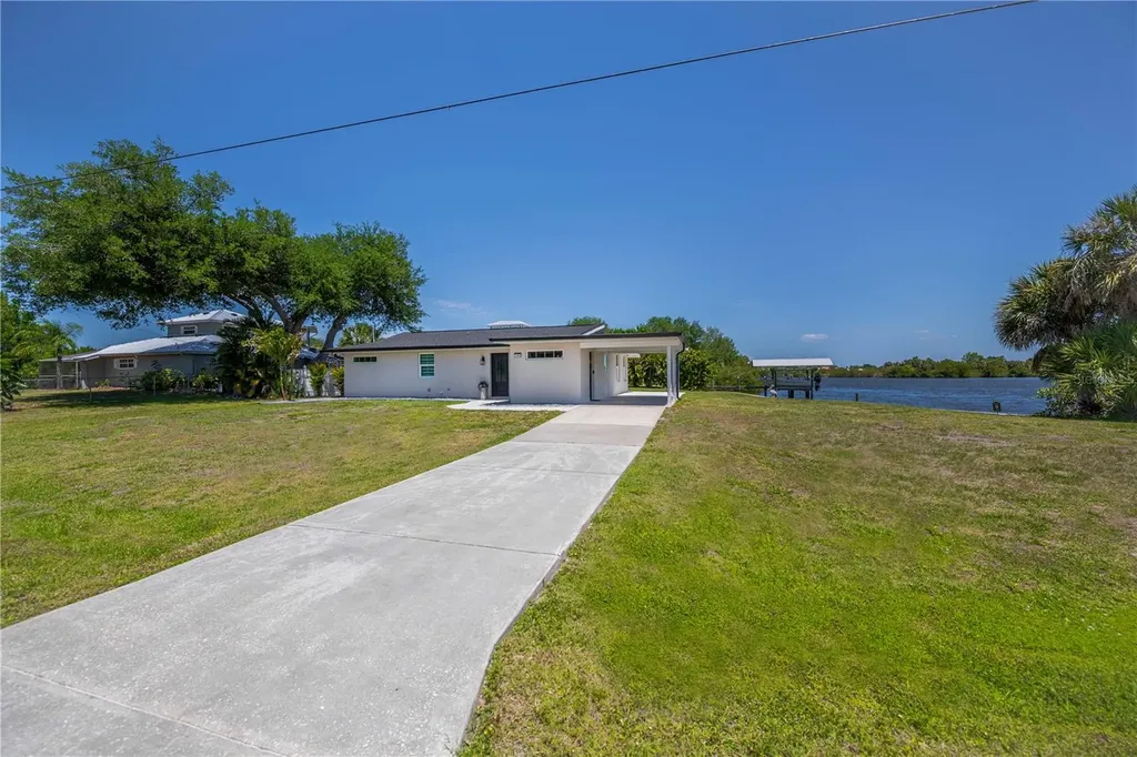 3404 Lake View Boulevard Port Charlotte FL 33948