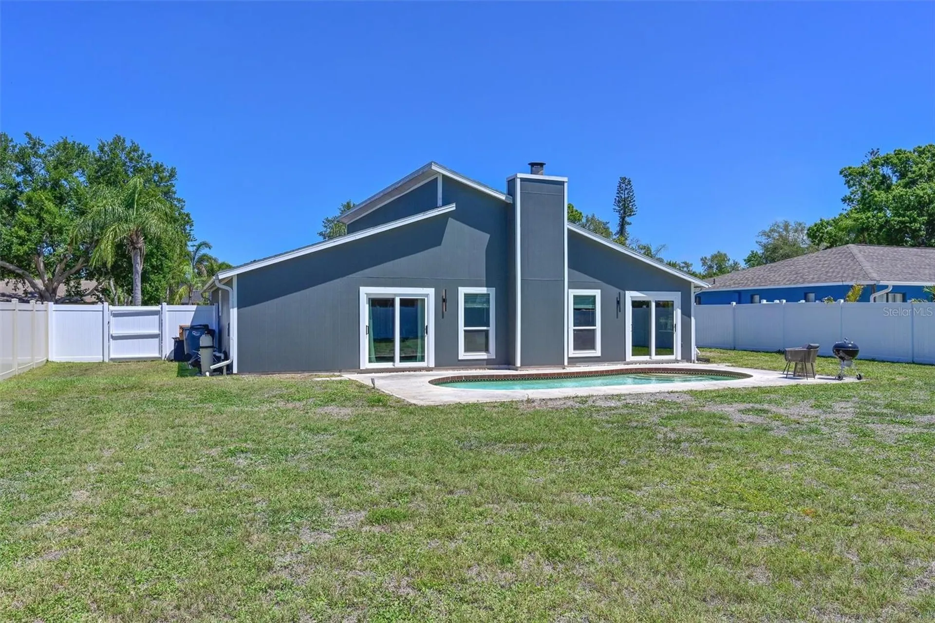 910 Plum Tree Lane Sarasota FL 34243
