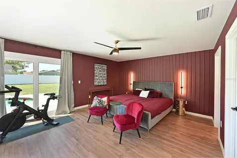 910 Plum Tree Lane Sarasota FL 34243