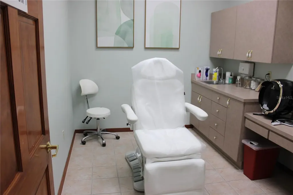 2835 Alt 19 Highway Palm Harbor FL 34683