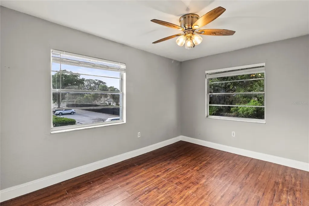 2547 N Alafaya Trail Orlando FL 32826