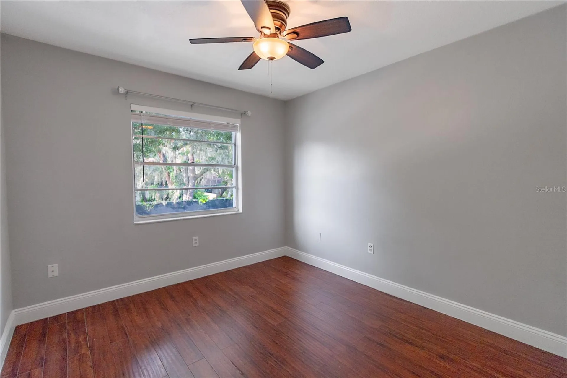 2547 N Alafaya Trail Orlando FL 32826