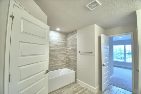 4944 Vue De Lac Pass Auburndale FL 33823