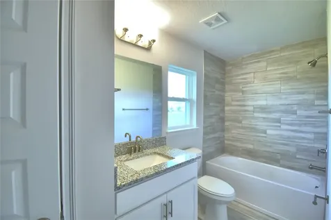 4944 Vue De Lac Pass Auburndale FL 33823