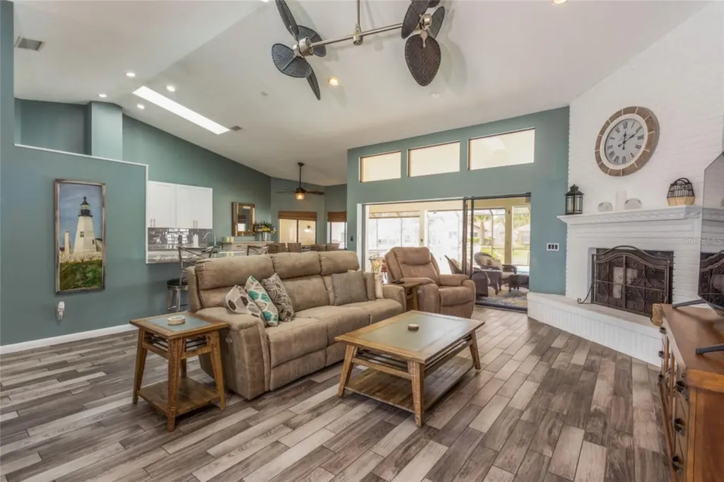 18 Classic Court S Palm Coast FL 32137
