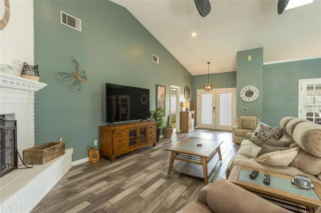 18 Classic Court S Palm Coast FL 32137