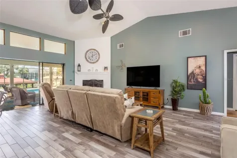 18 Classic Court S Palm Coast FL 32137