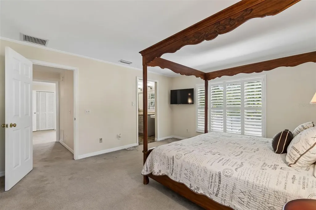 2522 Cozumel Drive Tampa FL 33618
