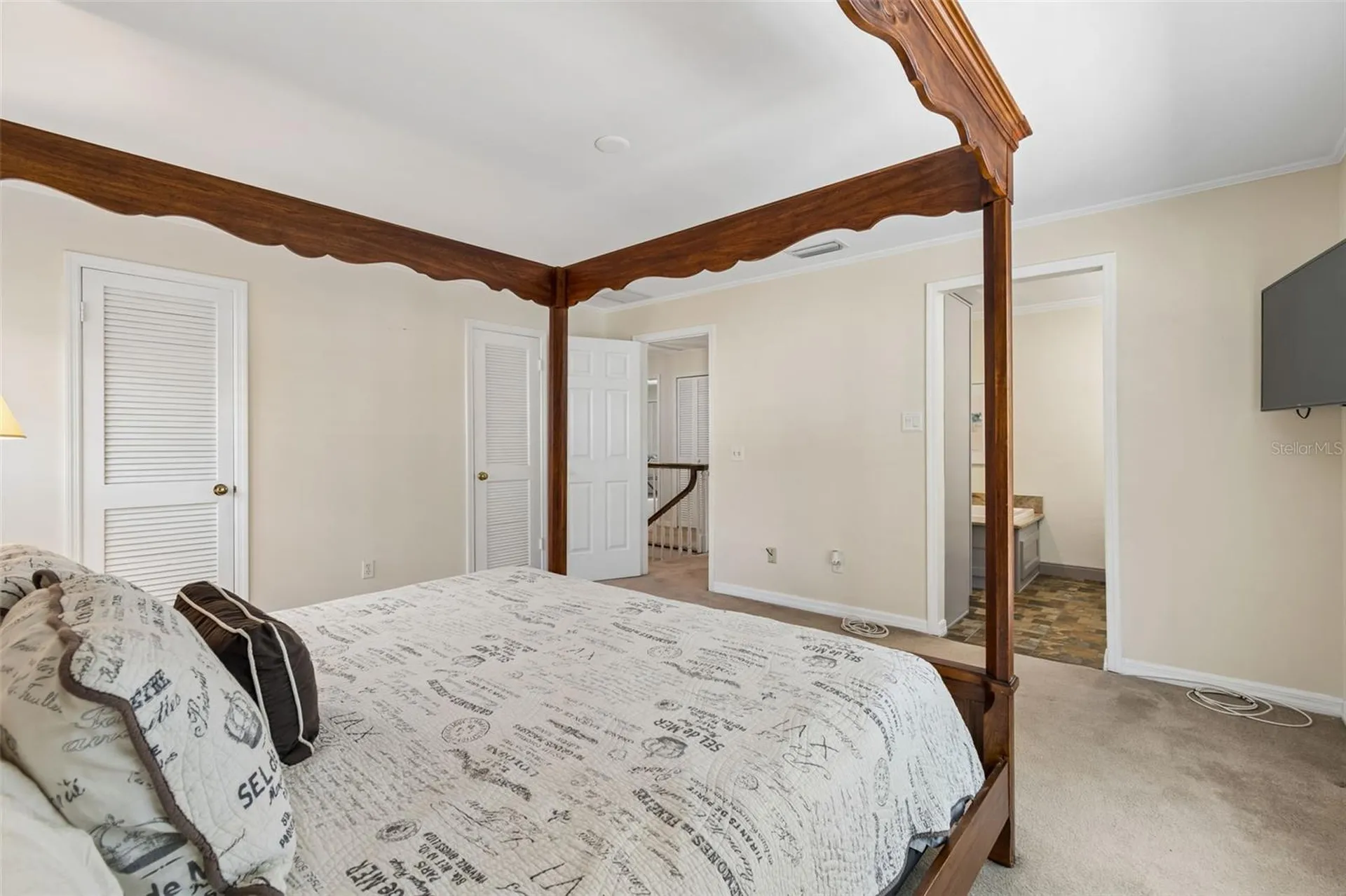 2522 Cozumel Drive Tampa FL 33618