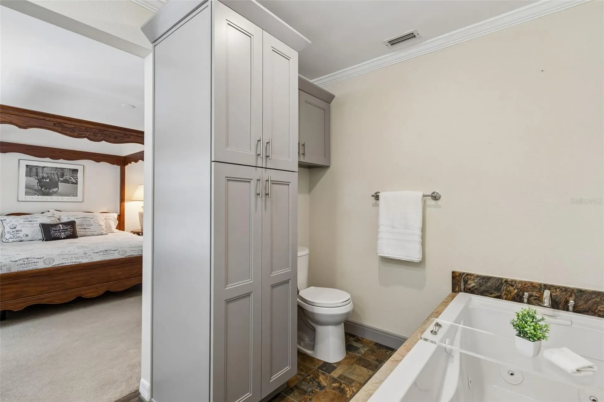 2522 Cozumel Drive Tampa FL 33618