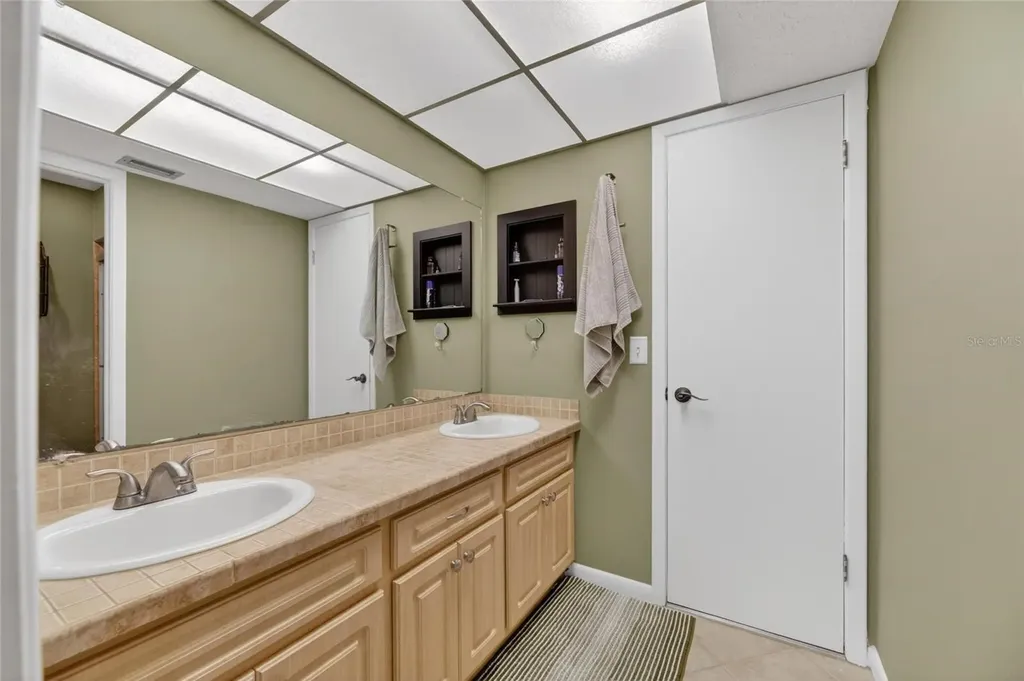 4205 Brooke Drive Valrico FL 33594