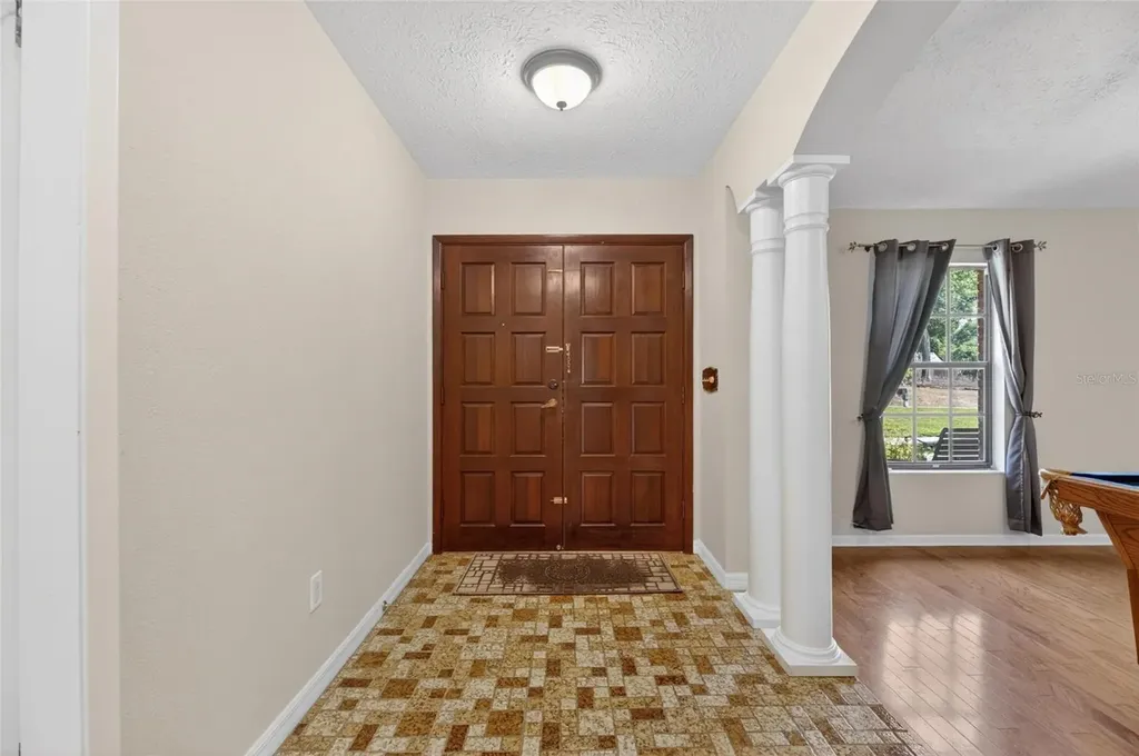 4205 Brooke Drive Valrico FL 33594