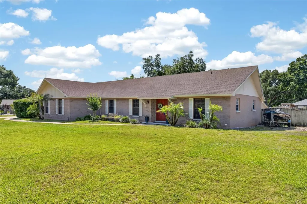 4205 Brooke Drive Valrico FL 33594