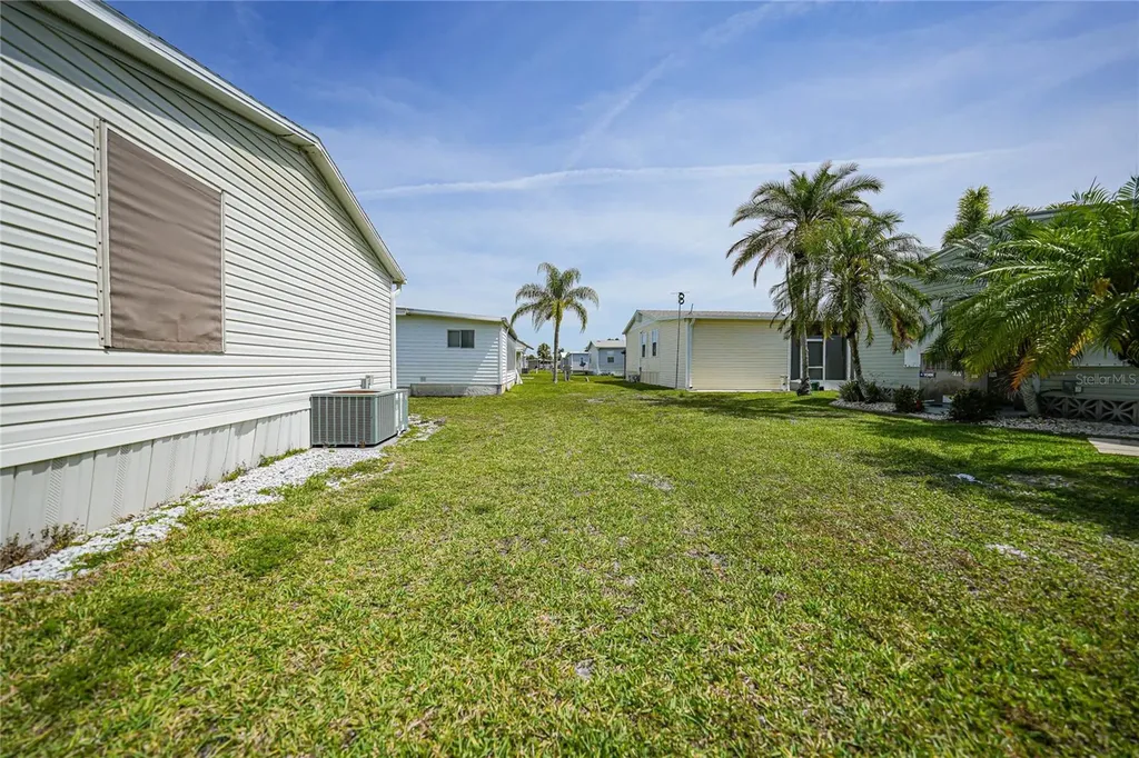2100 Kings Highway Port Charlotte FL 33980