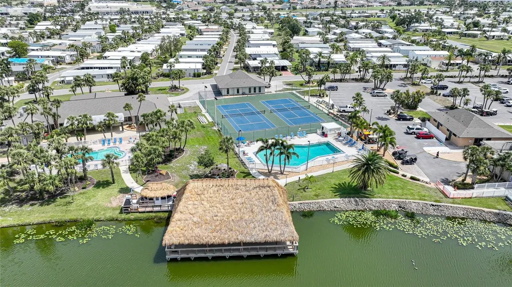 2100 Kings Highway Port Charlotte FL 33980