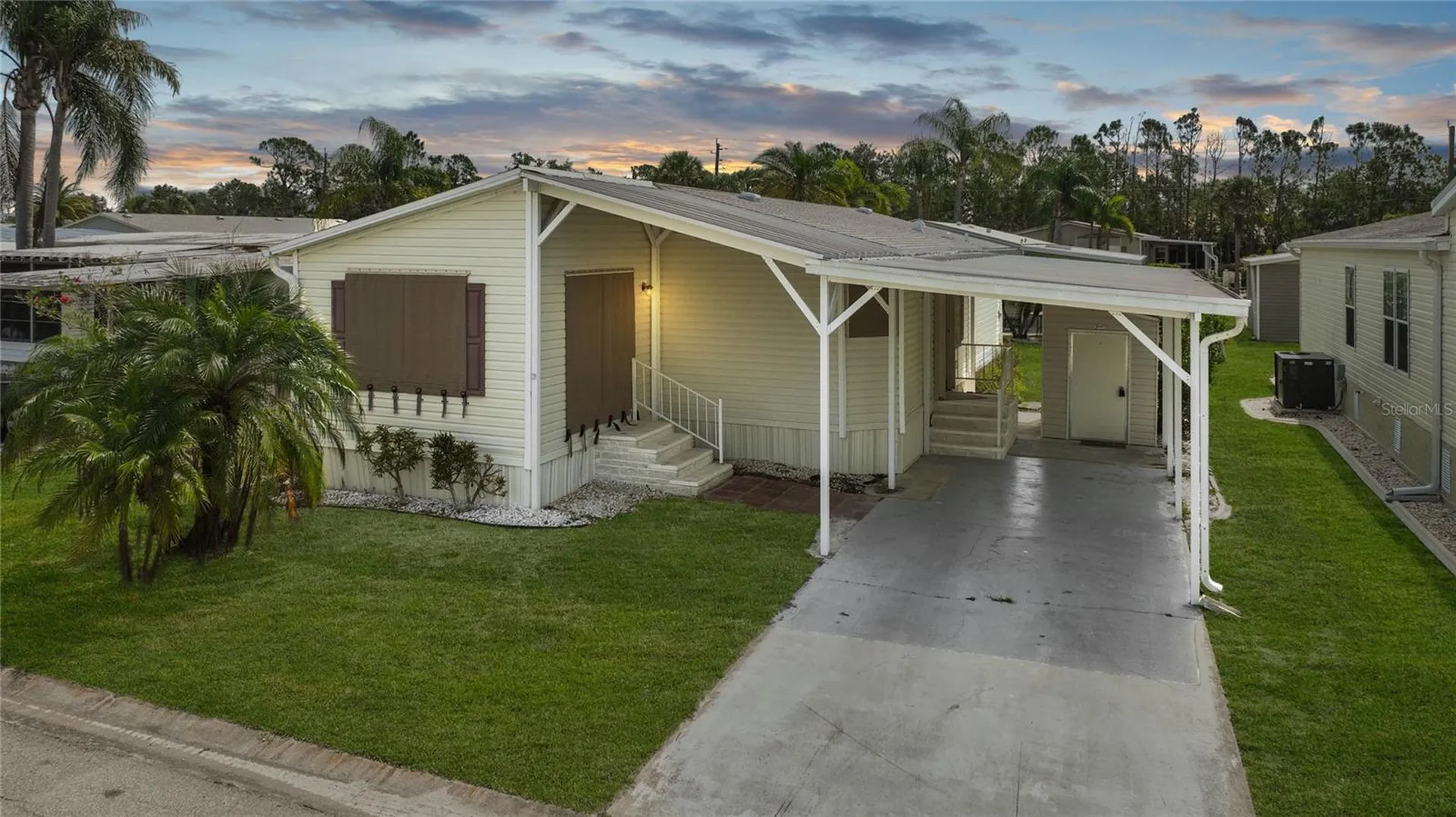2100 Kings Highway Port Charlotte FL 33980