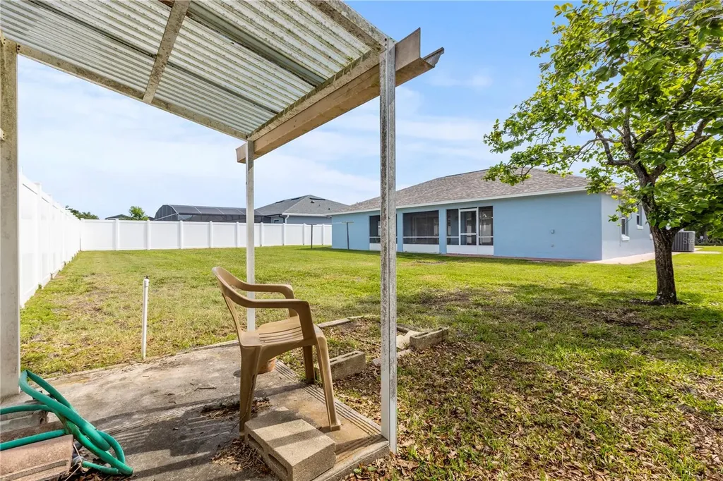28 Fairhill Lane Palm Coast FL 32137