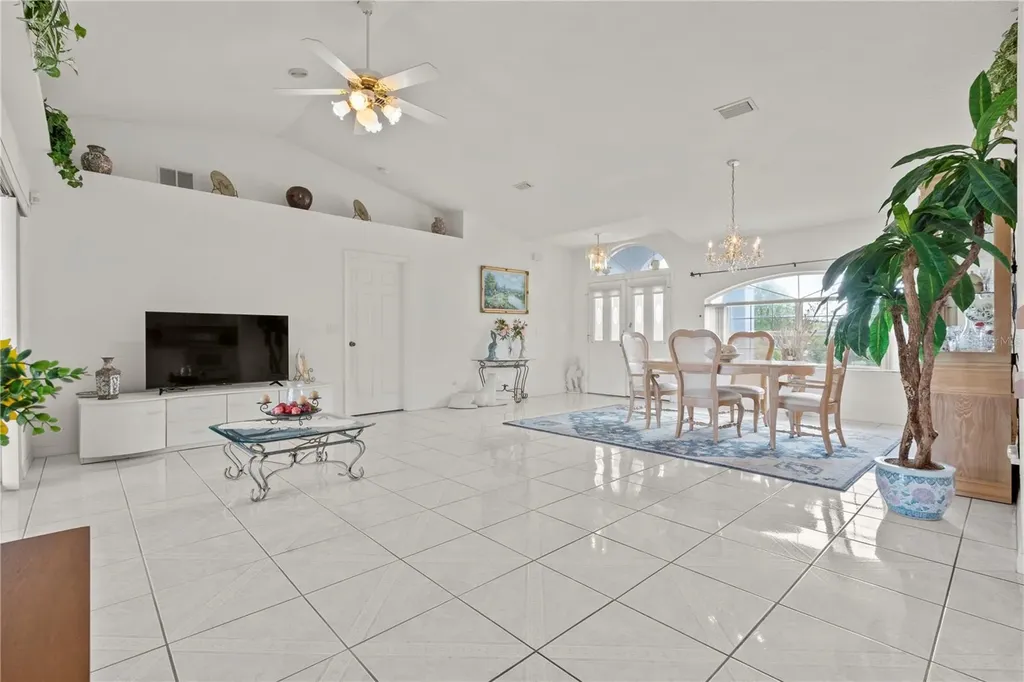 28 Fairhill Lane Palm Coast FL 32137