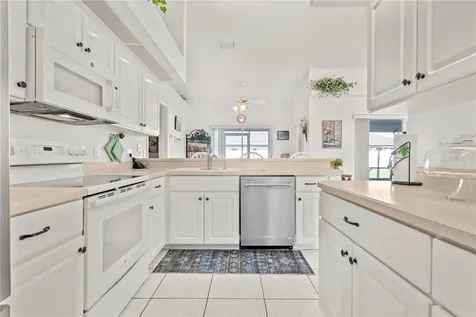 28 Fairhill Lane Palm Coast FL 32137