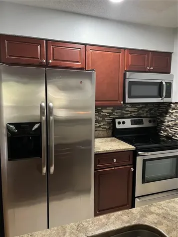 8643 Mallard Reserve Drive Tampa FL 33614