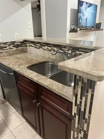 8643 Mallard Reserve Drive Tampa FL 33614