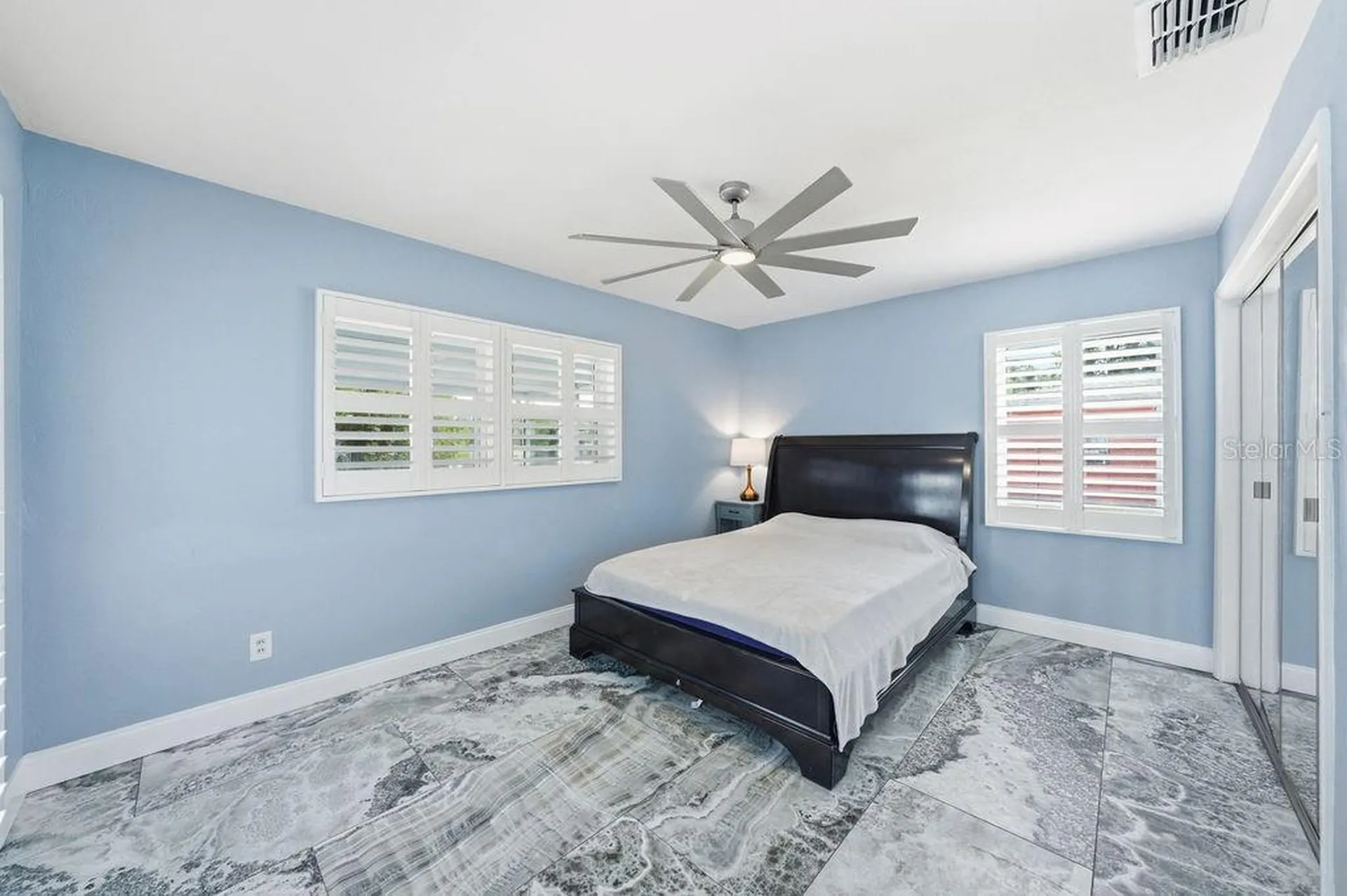 6901 17th Lane N St Petersburg FL 33702